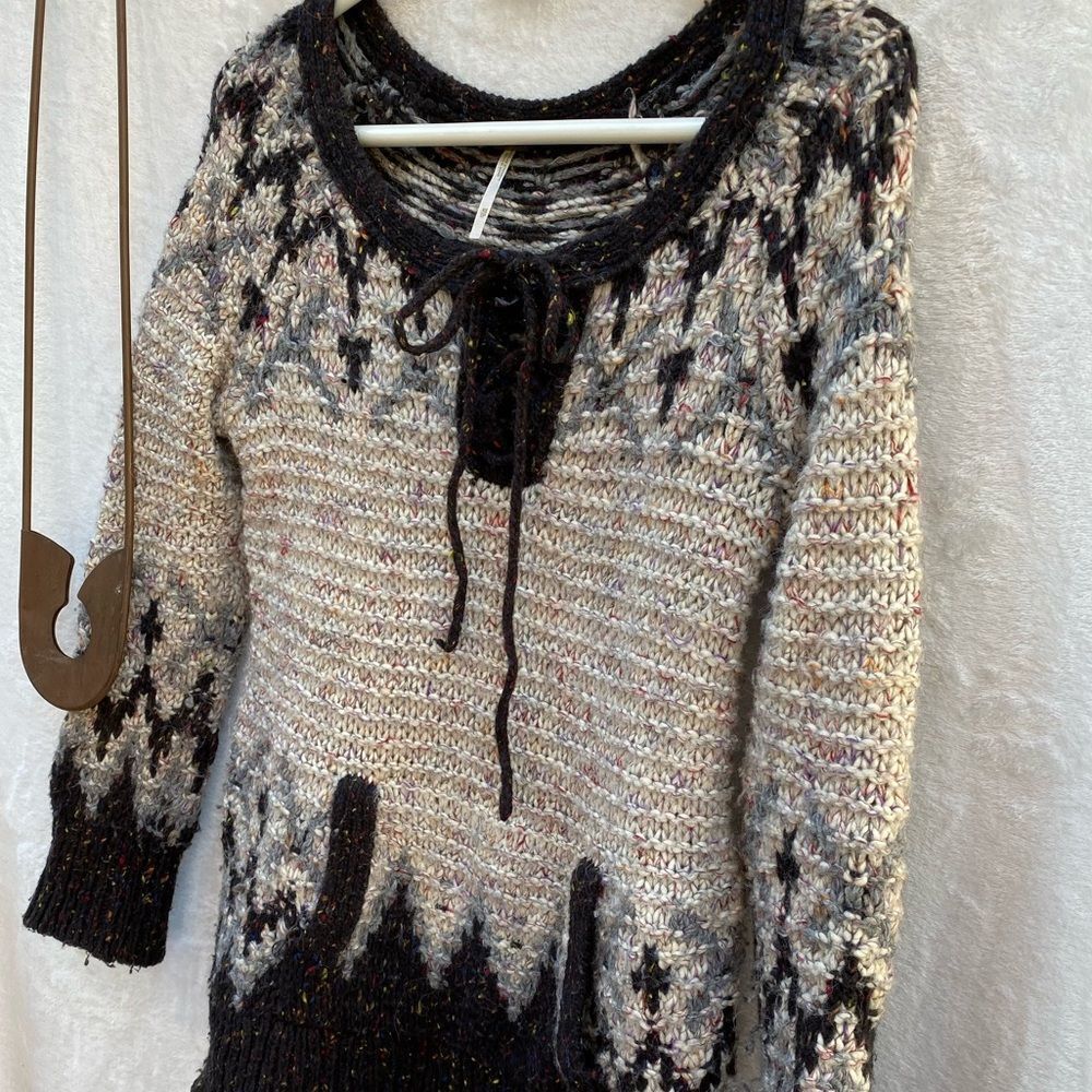 Free People Heavyweight Sweater - Picture 5 of 8